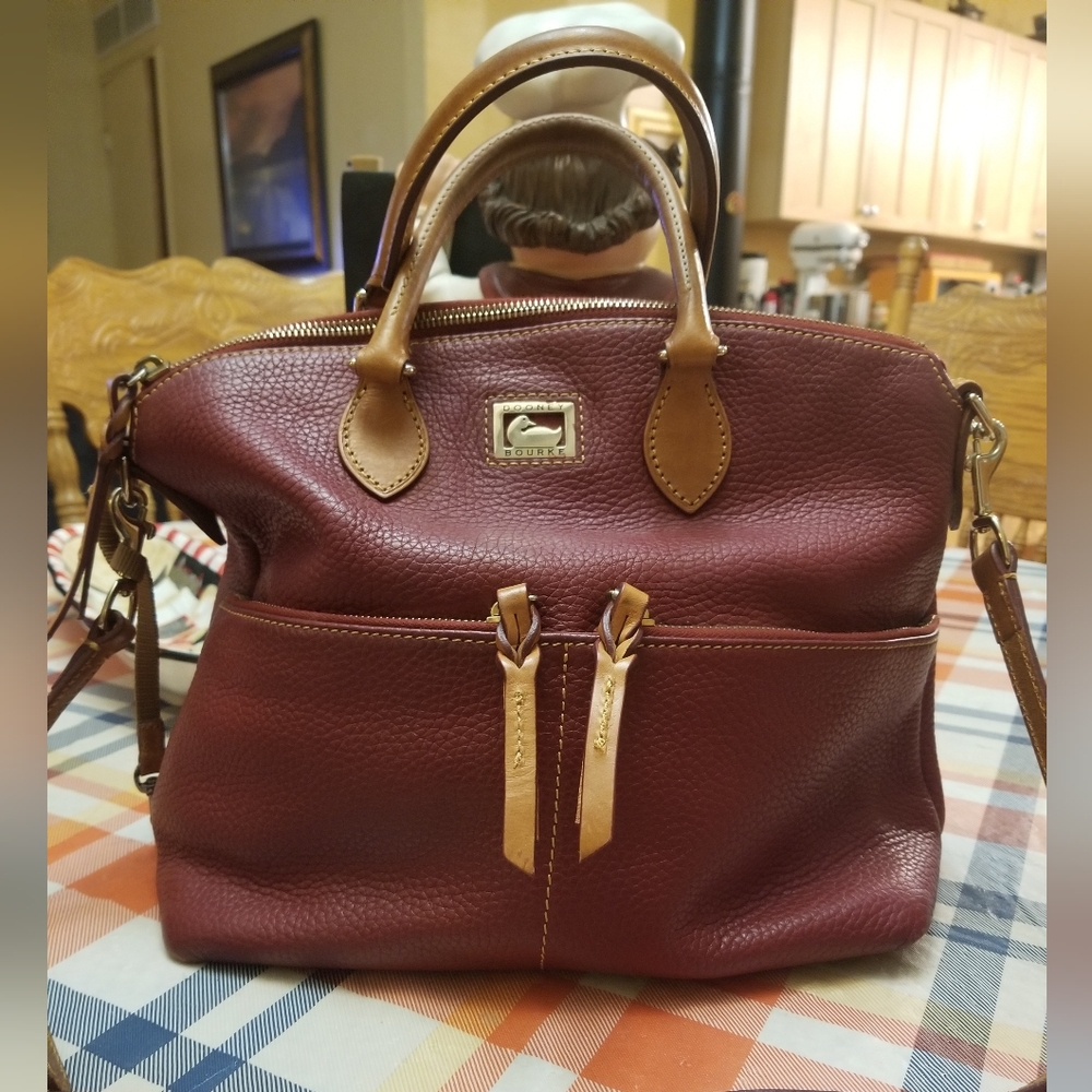 DOONEY AND BOURKE LEATHER TWO HANDLE CROSSBODY SACHEL